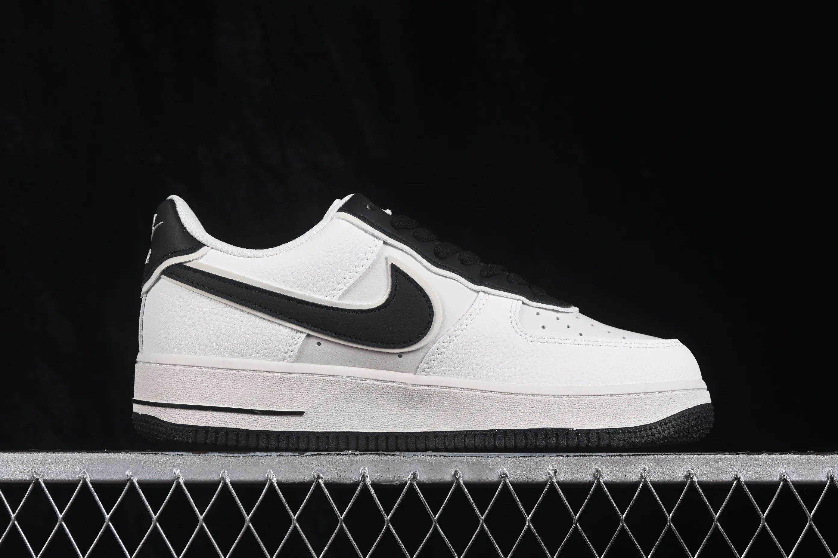 All categories Nk Air Force 1 Air Force series Nk Air Force 1 Low Air Force low-top Nike Air Force 1'07 Low Air Force 1 low-top casual sneakers LF6688-001